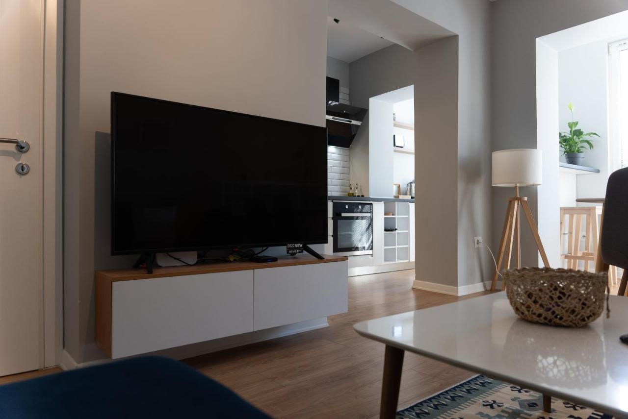 Apartment Center